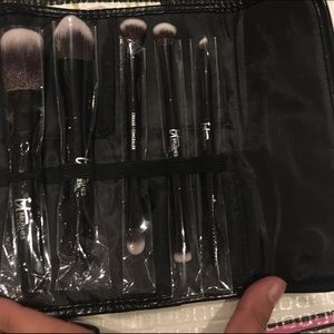 IT brushes for sale